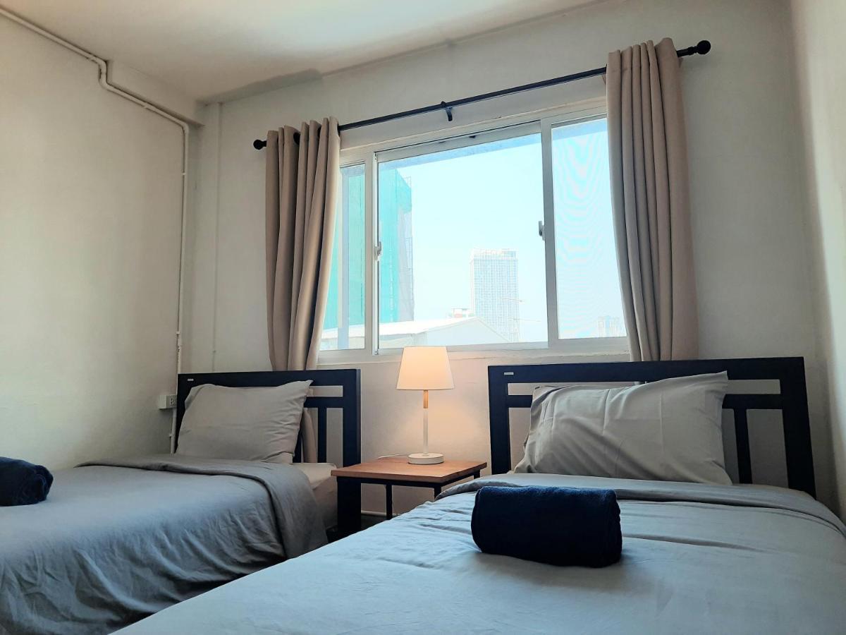 Pingplalee Female House Bed & Breakfast Bangkok Exterior photo